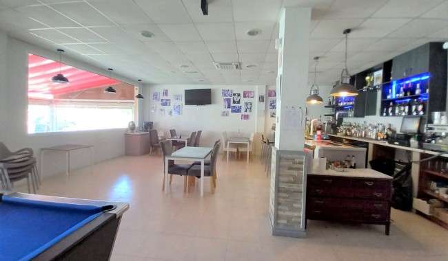 Segunda mano - Local comercial - Guardamar - Guardamar del Segura