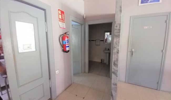 Segunda mano - Local comercial - Guardamar - Guardamar del Segura