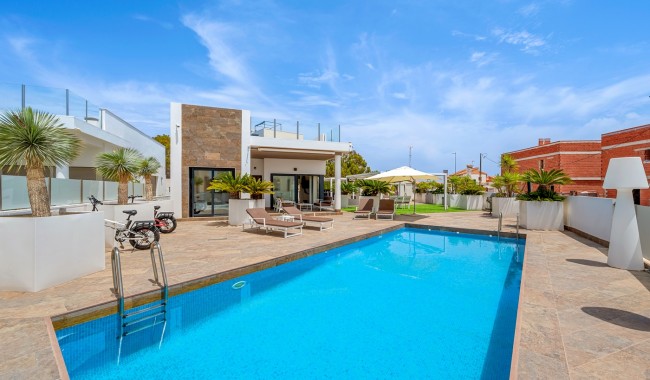 Brukt - Villa - Orihuela Costa - Villamartín