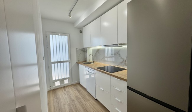 Sprzedaż - Apartament - Torrevieja - Los Altos