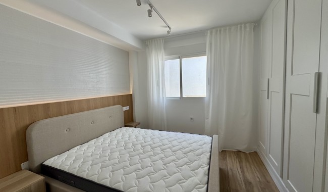 Sprzedaż - Apartament - Torrevieja - Los Altos