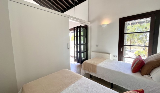 Begagnad - Radhus - Sucina