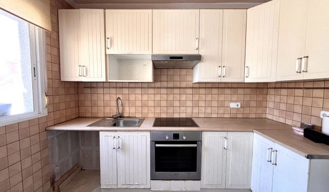 Segunda mano - Villa - San Miguel de Salinas