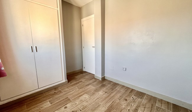 Segunda mano - Villa - San Miguel de Salinas