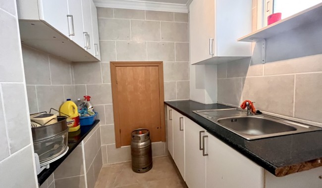 Segunda mano - Villa - San Miguel de Salinas