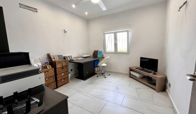 Begagnad - Villa - San Miguel de Salinas