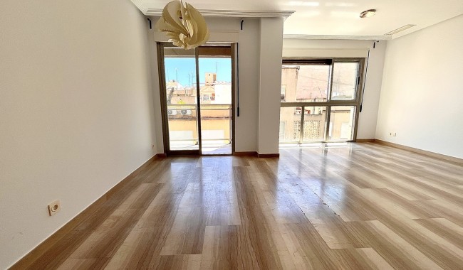 Segunda mano - Apartamento - Santa Pola