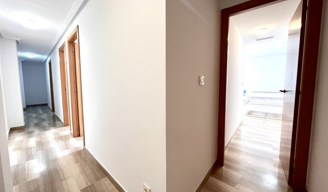 Segunda mano - Apartamento - Santa Pola