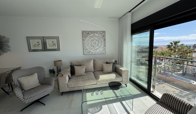 Resale - Apartment - Orihuela Costa - La Zenia