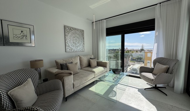Resale - Apartment - Orihuela Costa - La Zenia