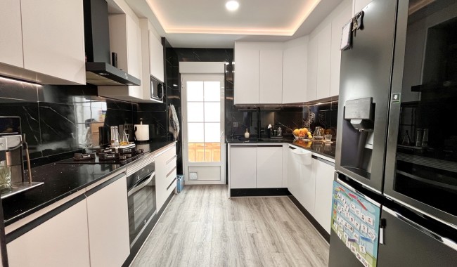 Resale - Townhouse - Orihuela Costa - Villamartín