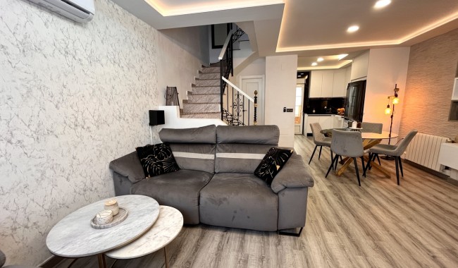 Resale - Townhouse - Orihuela Costa - Villamartín