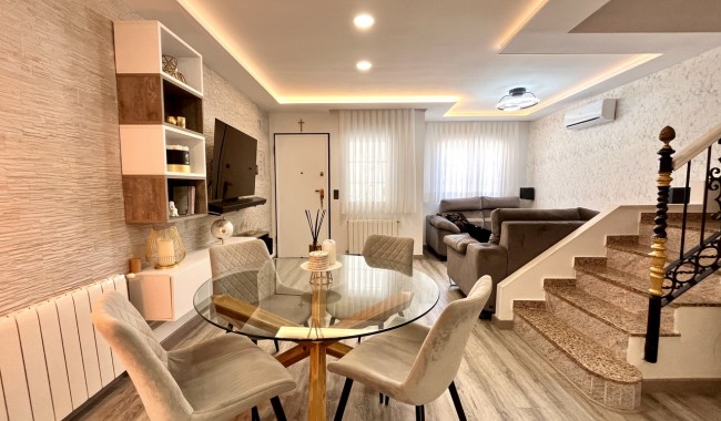 Resale - Townhouse - Orihuela Costa - Villamartín