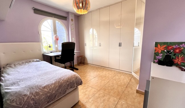Brukt - Villa - Orihuela Costa - La Zenia