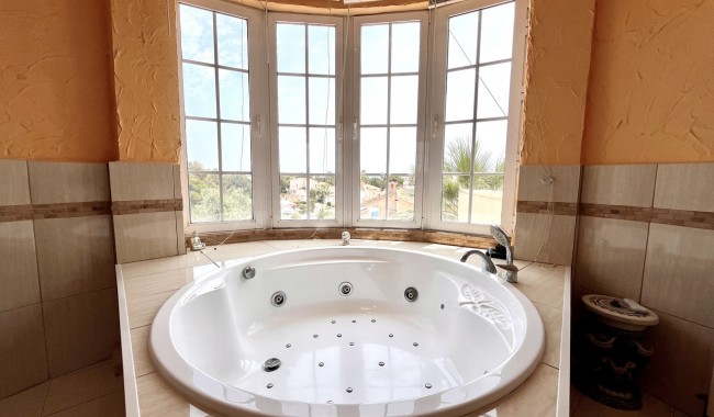 Brukt - Villa - Orihuela Costa - La Zenia