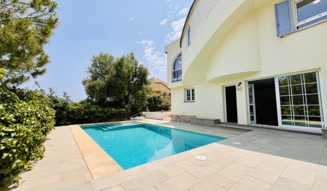 Brukt - Villa - Orihuela Costa - La Zenia