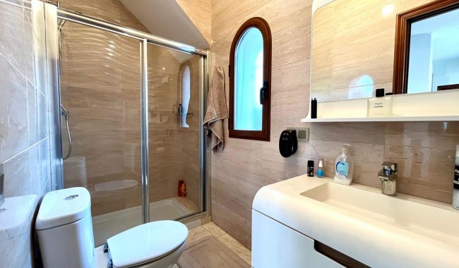 Segunda mano - Chalet - Orihuela Costa - Villamartín