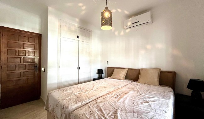 Segunda mano - Chalet - Orihuela Costa - Villamartín