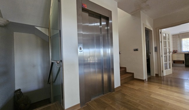 Resale - Villa - La Manga del Mar Menor - La Manga Club