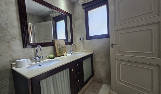 Resale - Villa - La Manga del Mar Menor - La Manga Club