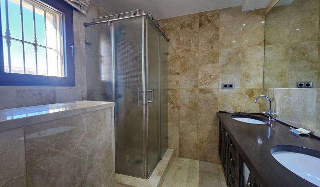 Resale - Villa - La Manga del Mar Menor - La Manga Club