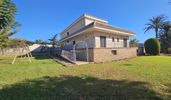 Resale - Villa - La Manga del Mar Menor - La Manga Club