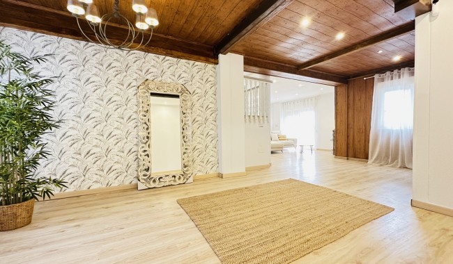 Begagnad - Villa - Orihuela - Orihuela Costa