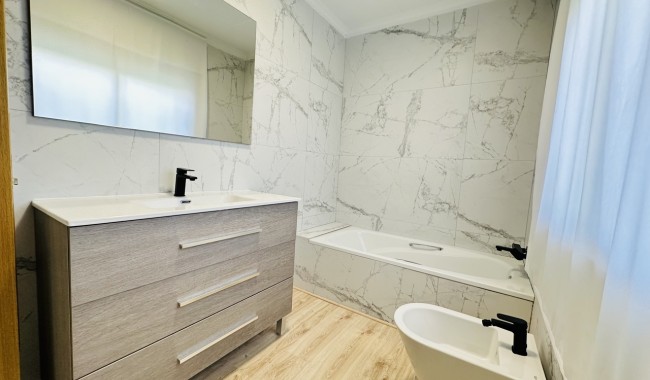 Begagnad - Villa - Orihuela - Orihuela Costa