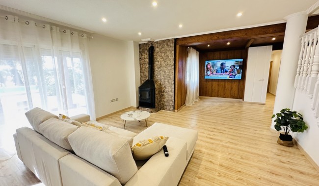 Begagnad - Villa - Orihuela - Orihuela Costa