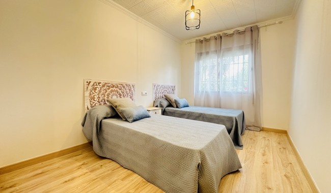 Begagnad - Villa - Orihuela - Orihuela Costa