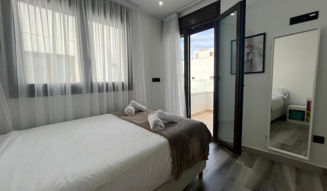 Segunda mano - Chalet - Torrevieja - Los Altos