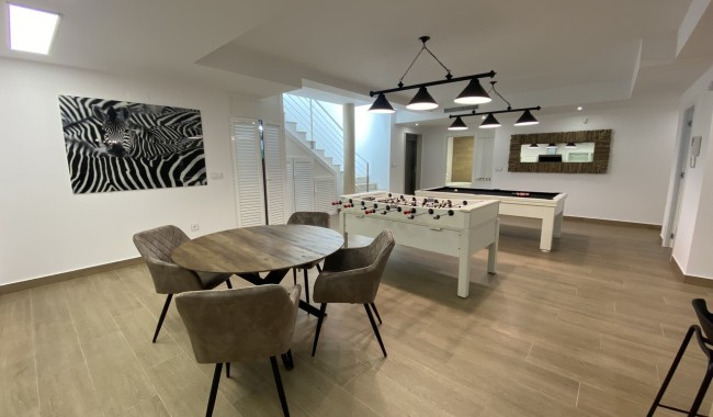 Resale - Villa - San Miguel de Salinas