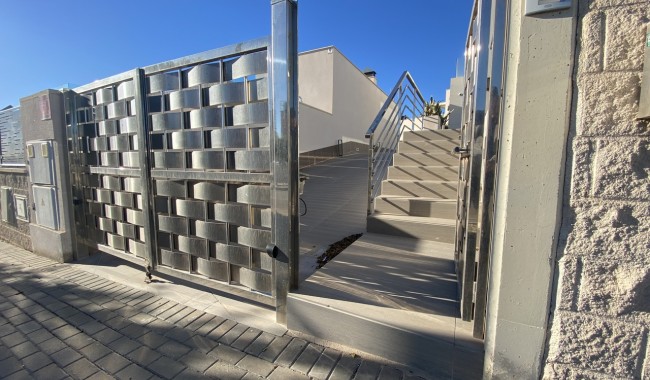 Resale - Villa - San Miguel de Salinas