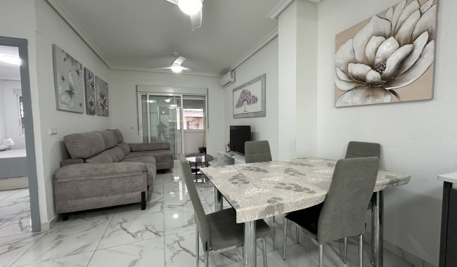 Resale - Apartment - Torrevieja