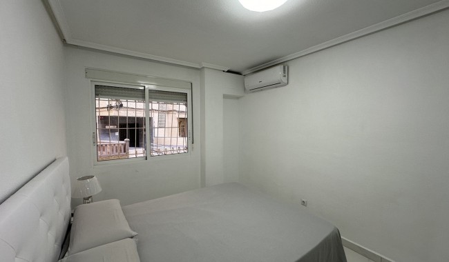 Resale - Apartment - Torrevieja