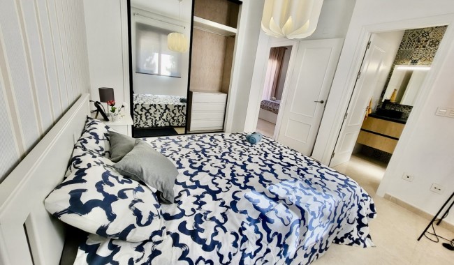 Begagnad - Radhus - San Miguel de Salinas