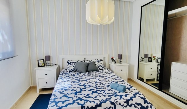 Begagnad - Radhus - San Miguel de Salinas