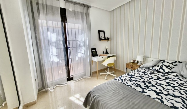 Begagnad - Radhus - San Miguel de Salinas