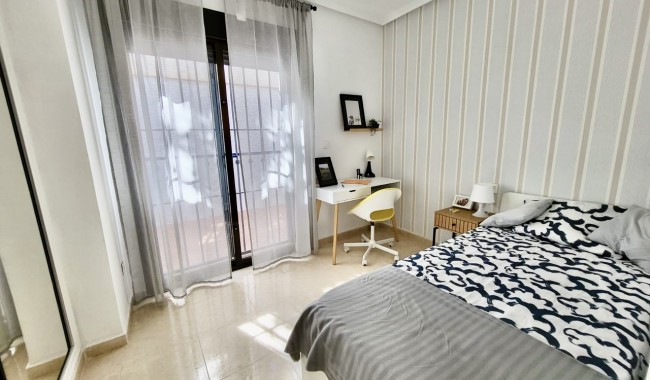 Begagnad - Radhus - San Miguel de Salinas