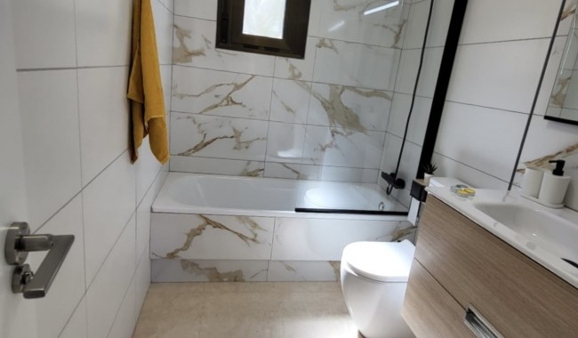 Begagnad - Radhus - San Miguel de Salinas