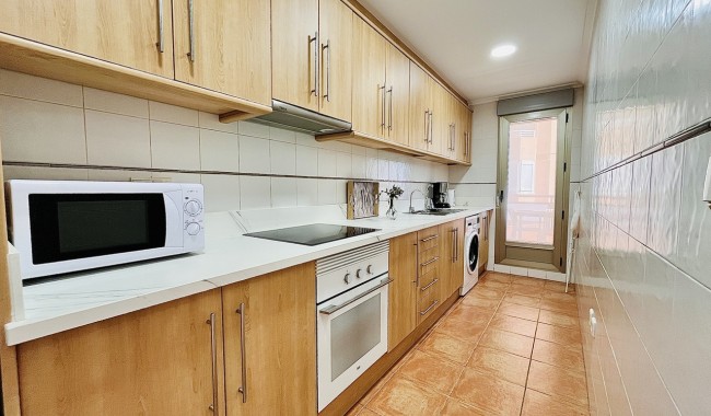 Resale - Apartment - Guardamar