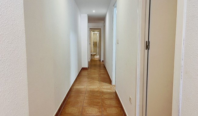 Resale - Apartment - Guardamar