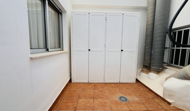 Resale - Apartment - Guardamar