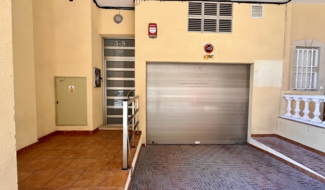 Resale - Apartment - Guardamar