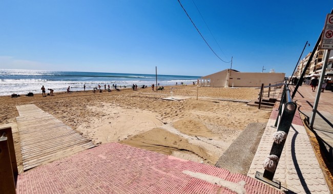 Resale - Apartment - Guardamar