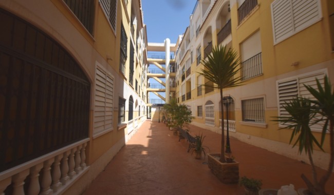 Resale - Apartment - Formentera del Segura