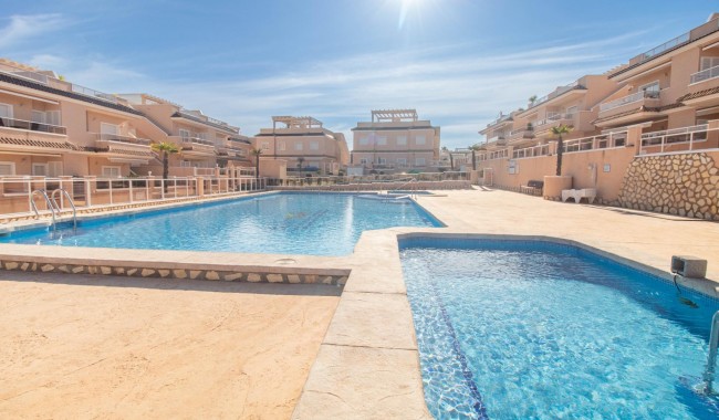 Sprzedaż - Apartament - Torrevieja - Punta prima