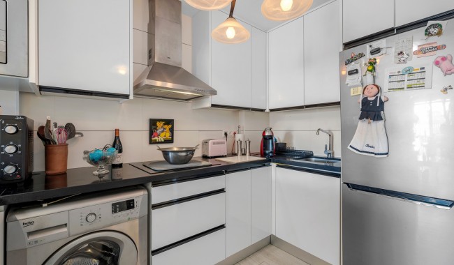 Resale - Apartment - Torrevieja - La Mata