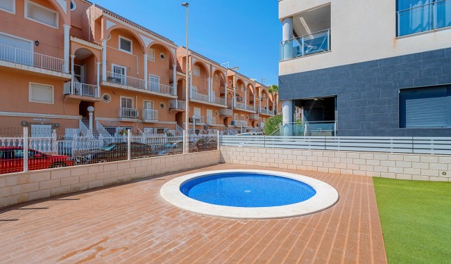 Resale - Apartment - Torrevieja - La Mata