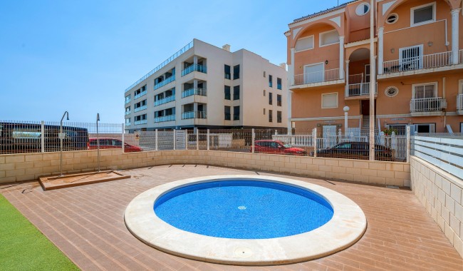 Resale - Apartment - Torrevieja - La Mata
